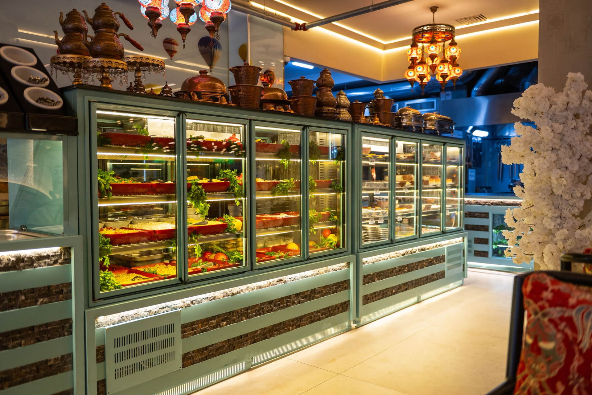 Interiorul Restaurantului Konak — 6